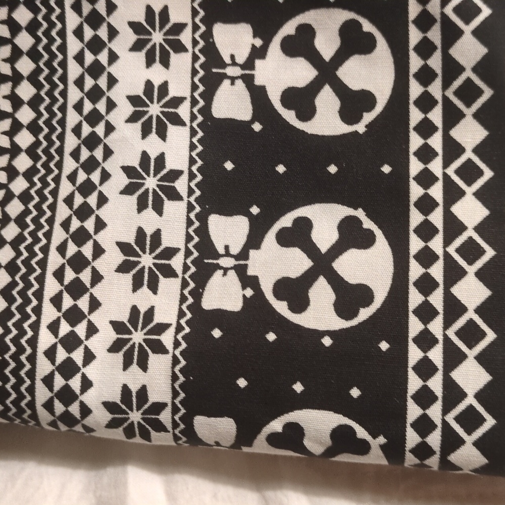 EUC...Goth-like Hell Bunny Black and White Polka Dot Skull Midi Skirt - Picture 7 of 7